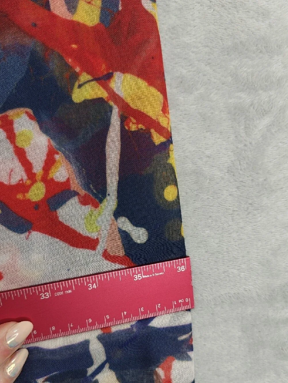 V. FRAAS Multicolor Abstract Paint-Print Scarf with Navy, Red & Yellow